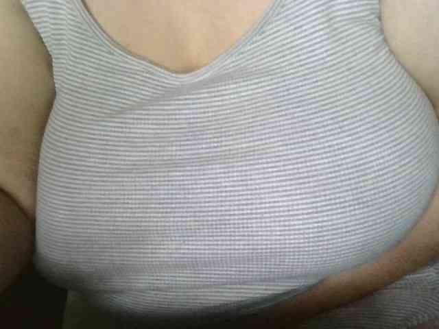 AnutkaForeva webcam