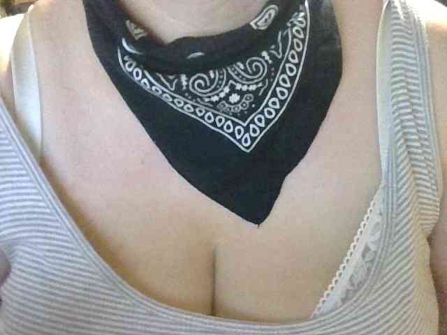 AnutkaForeva webcam