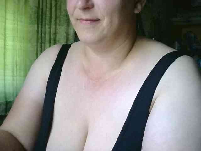 AnutkaForeva Live Webcam on BongaCams