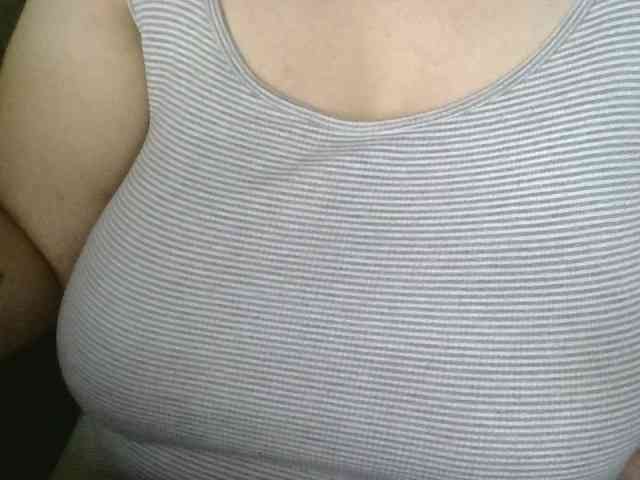 AnutkaForeva webcam