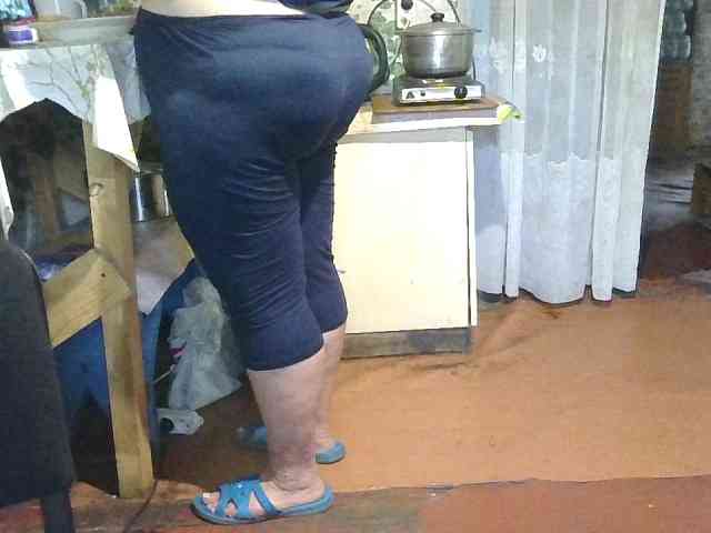 AnutkaForeva webcam