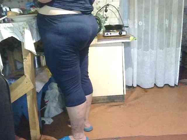 AnutkaForeva webcam