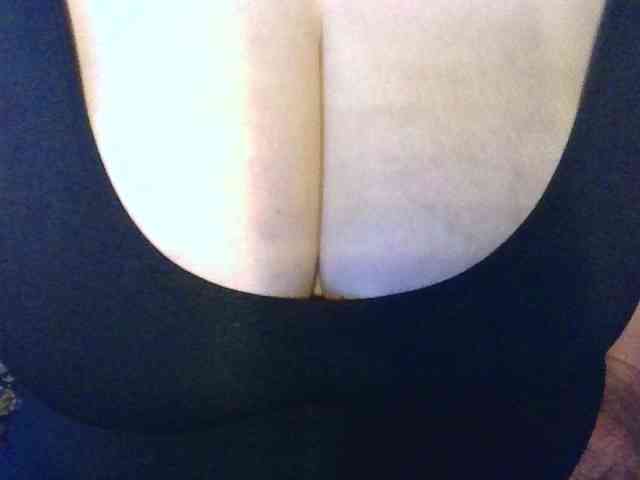 AnutkaForeva webcam
