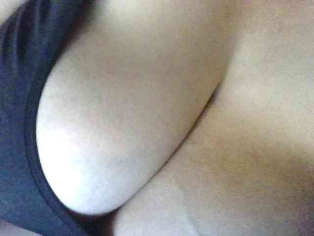 AnutkaForeva webcam