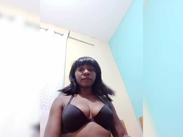 sweet-aaliya webcam bongacams model stream image