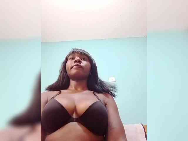 sweet-aaliya webcam