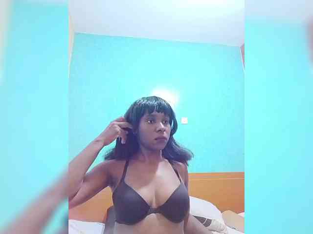 sweet-aaliya webcam