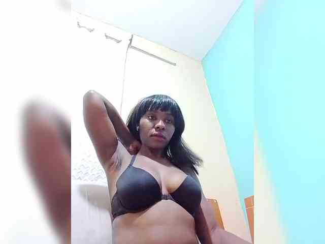 sweet-aaliya webcam