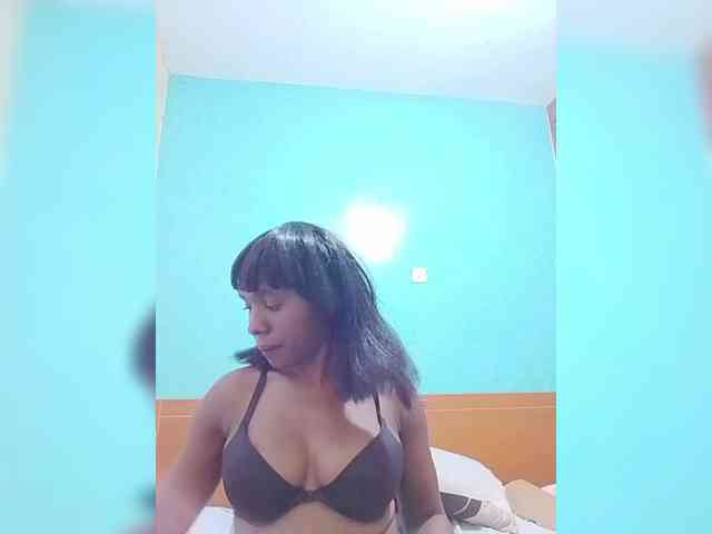 sweet-aaliya webcam