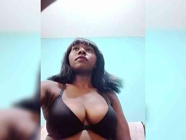 sweet-aaliya webcam