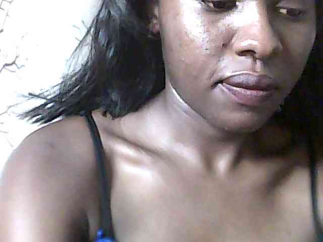 sweet-aaliya webcam