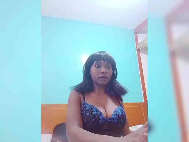 sweet-aaliya webcam