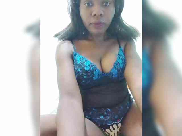 sweet-aaliya webcam