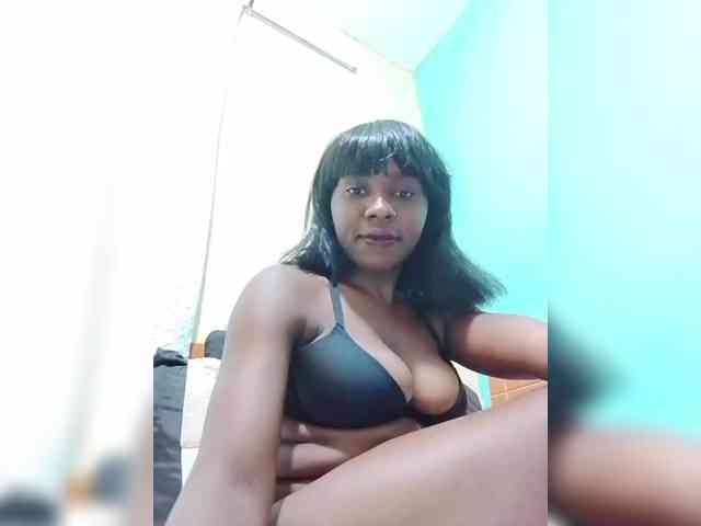sweet-aaliya webcam