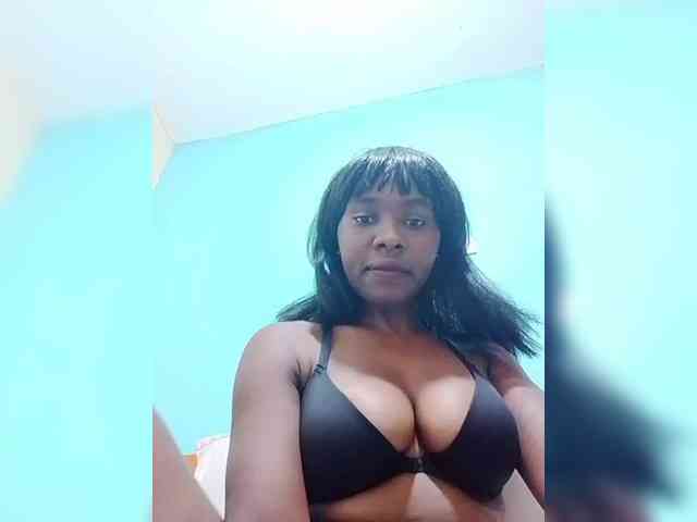 sweet-aaliya webcam