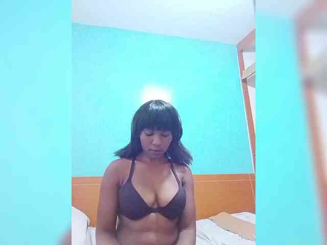 sweet-aaliya webcam