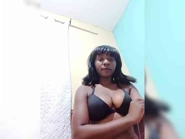 sweet-aaliya webcam