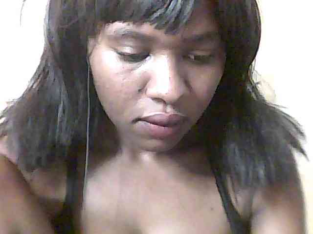 sweet-aaliya webcam