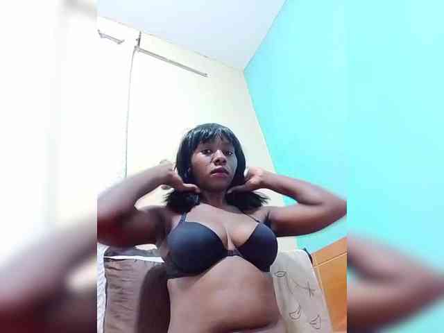sweet-aaliya webcam