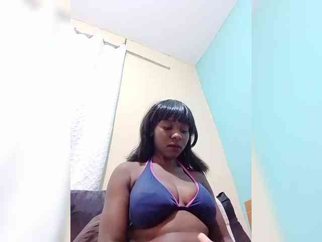sweet-aaliya webcam