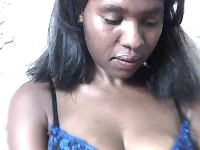 sweet-aaliya webcam