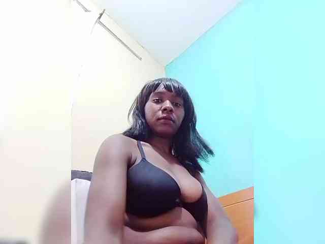 sweet-aaliya webcam