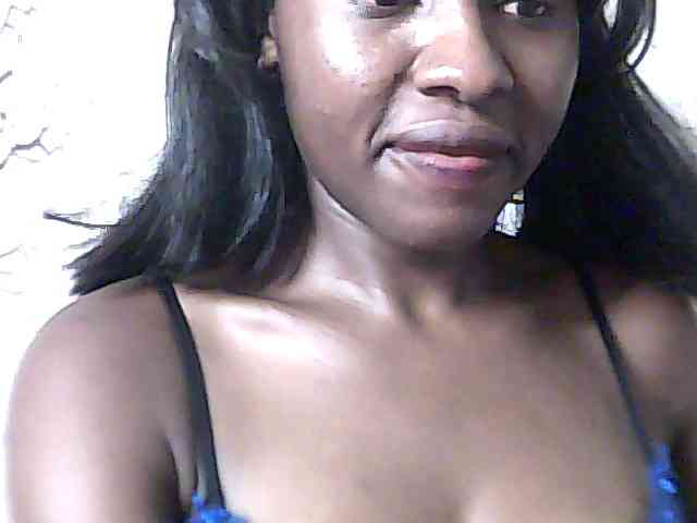 sweet-aaliya webcam