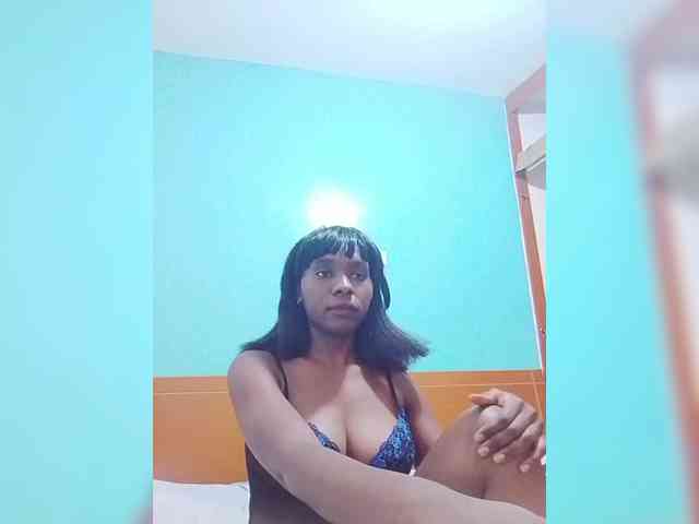 sweet-aaliya webcam