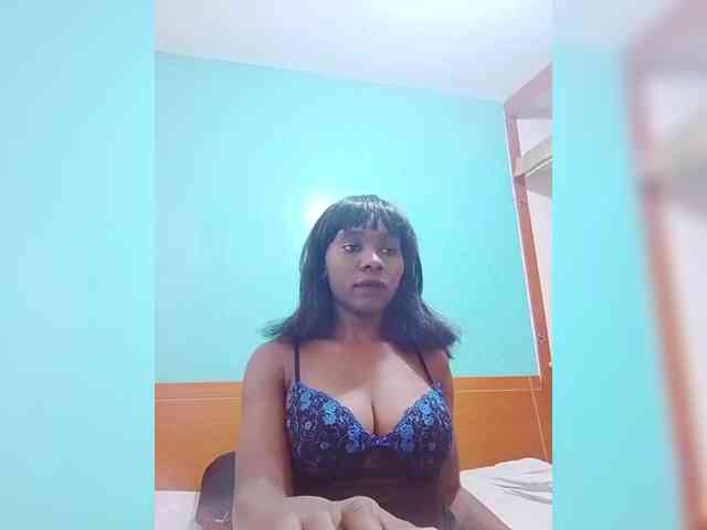 sweet-aaliya webcam