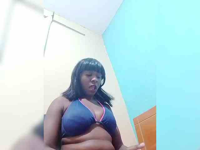 sweet-aaliya webcam