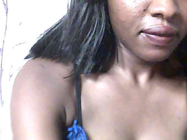 sweet-aaliya webcam