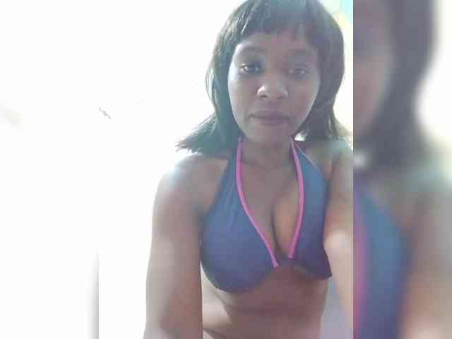 sweet-aaliya webcam