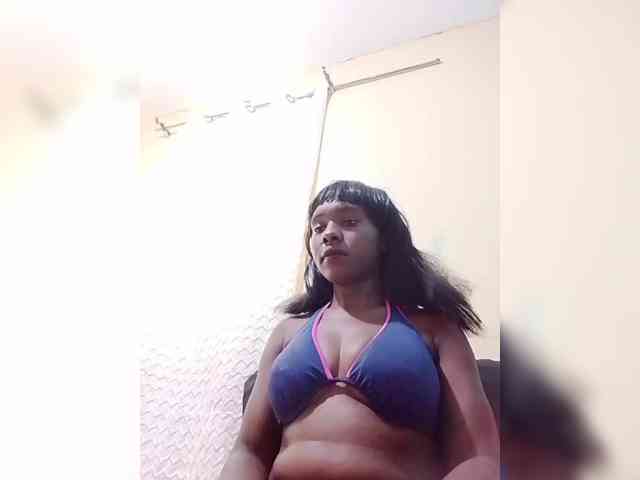 sweet-aaliya webcam