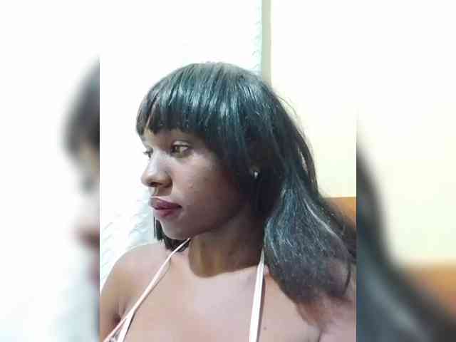 sweet-aaliya webcam