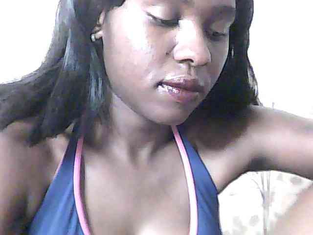 sweet-aaliya webcam