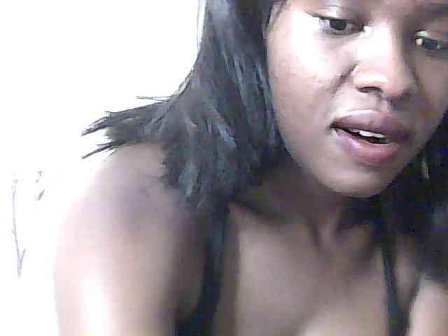 sweet-aaliya webcam