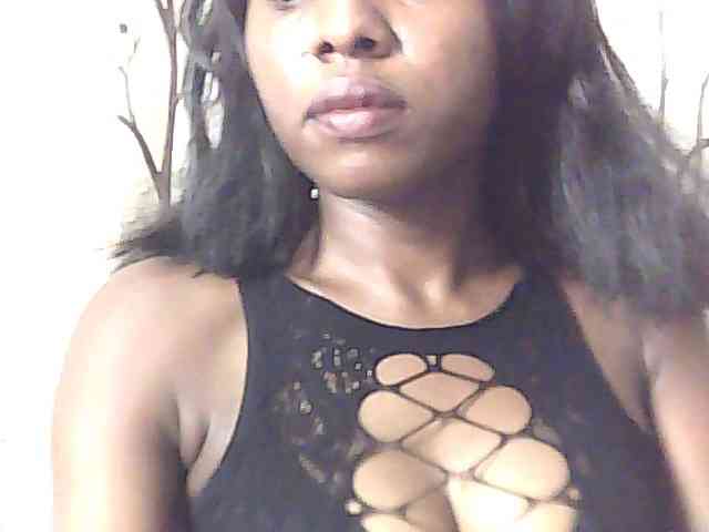 sweet-aaliya webcam