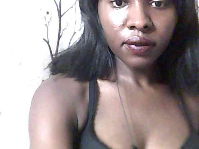 sweet-aaliya webcam