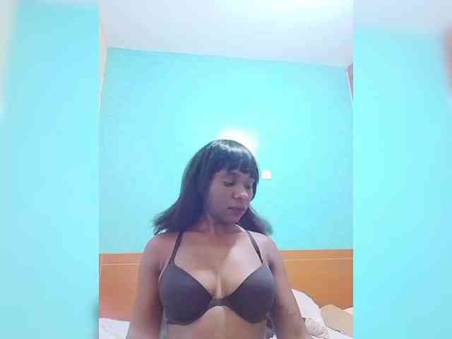 sweet-aaliya webcam