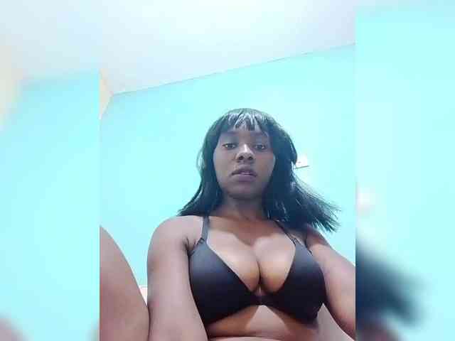 sweet-aaliya webcam