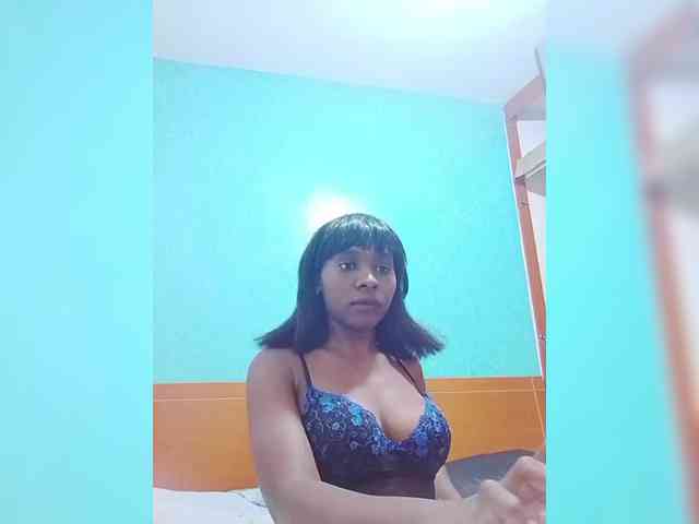 sweet-aaliya webcam