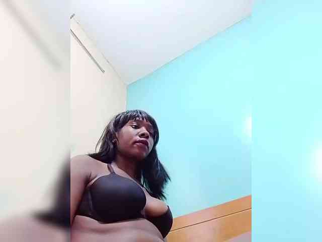 sweet-aaliya webcam