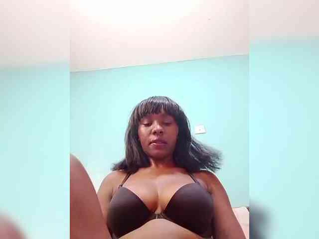 sweet-aaliya webcam
