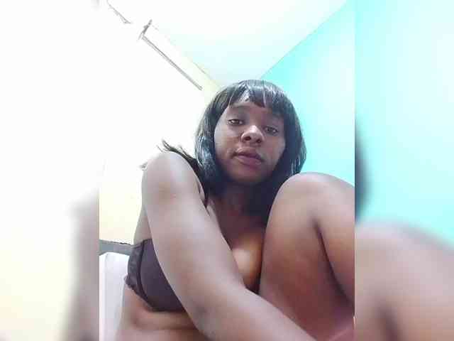 sweet-aaliya webcam