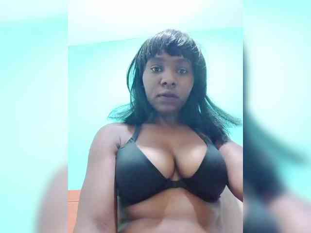 sweet-aaliya webcam