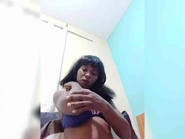 sweet-aaliya webcam