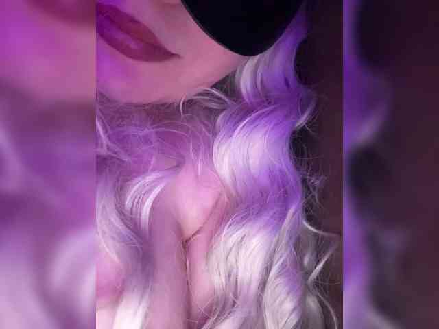 Maryliss Live Webcam on BongaCams