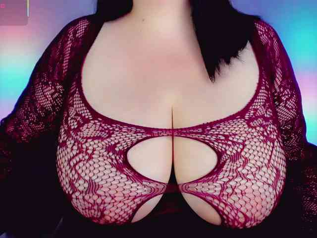 BustyDelight webcam