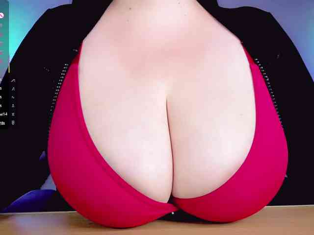 BustyDelight webcam