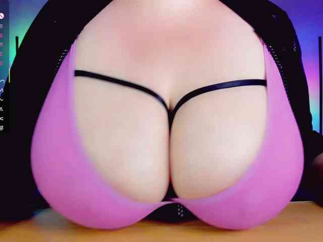 BustyDelight webcam